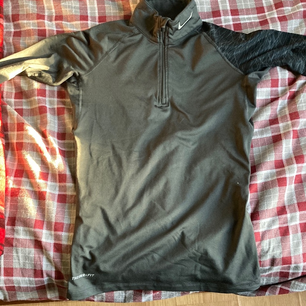Nike Pro Combat Pull over sweater